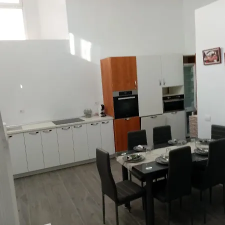 Ξενοδοχείο με διαμερίσματα Mes 5 Bijoux 4*