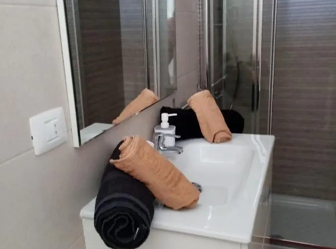 Mes 5 Bijoux 公寓式酒店 阿罗纳